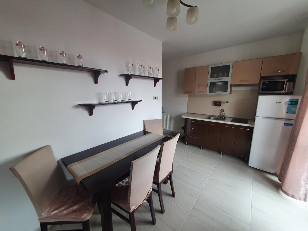 Krisi Apartman Hajdúszoboszló Exteriör bild